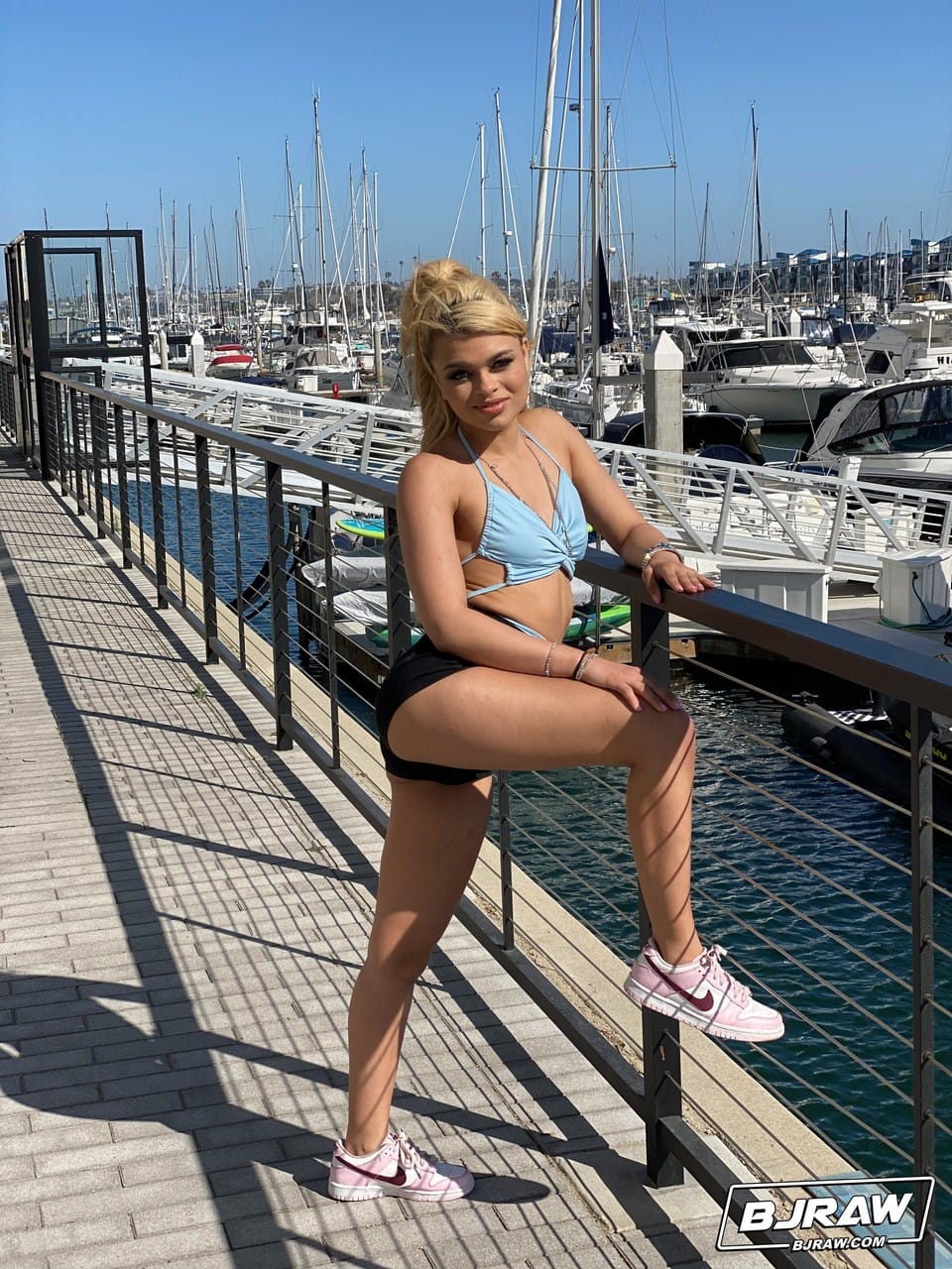 Édes szőke tinilány, Destiny Cruz, izgalmas kalandba kezd, mielőtt arckezelésben részesül - Destiny Cruz - 3. kép