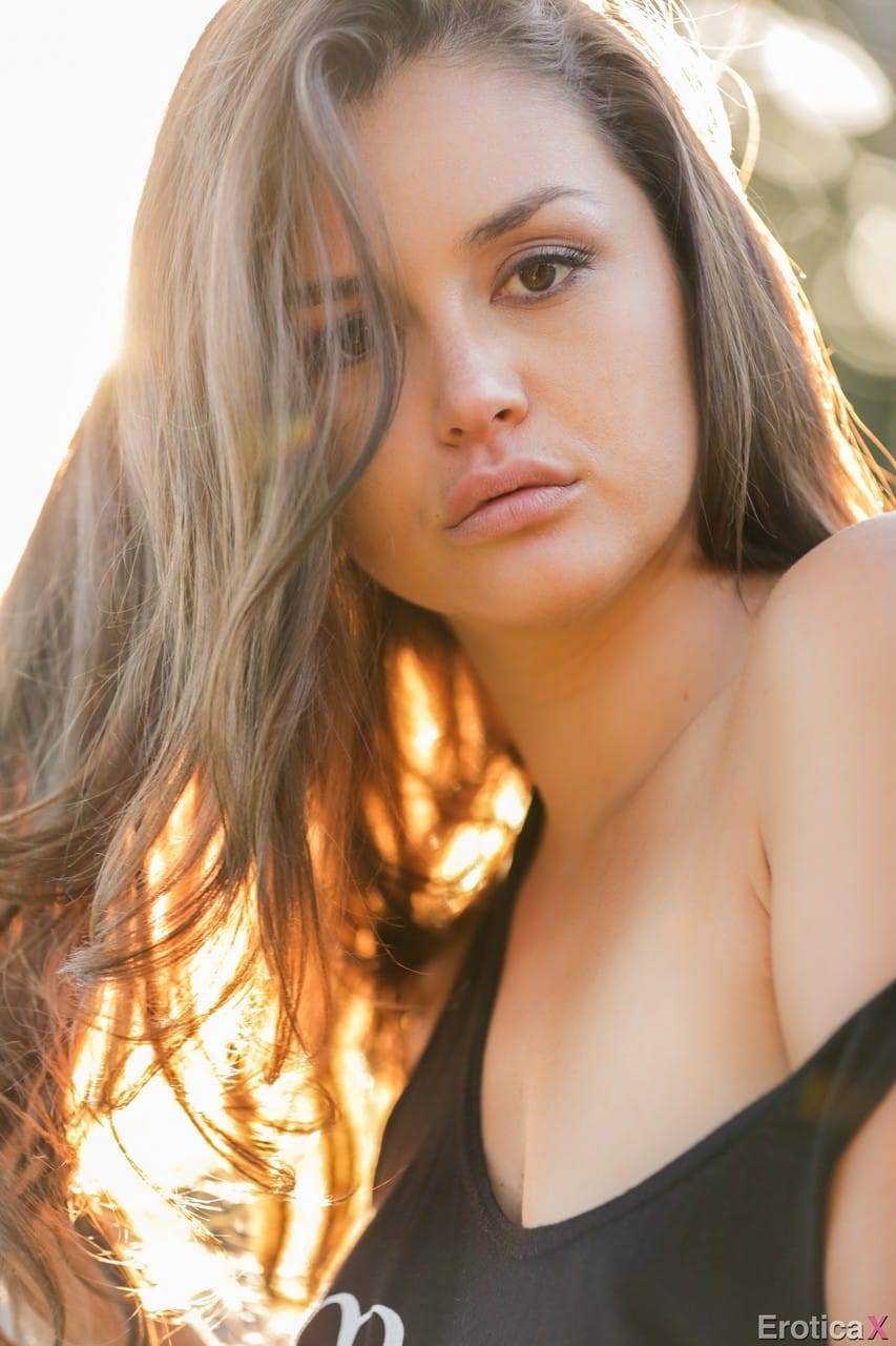 Allie Haze - exkluzív szabadtéri fotók, Allie Haze - MILF, Bombázó, Gyönyörű - 7. kép