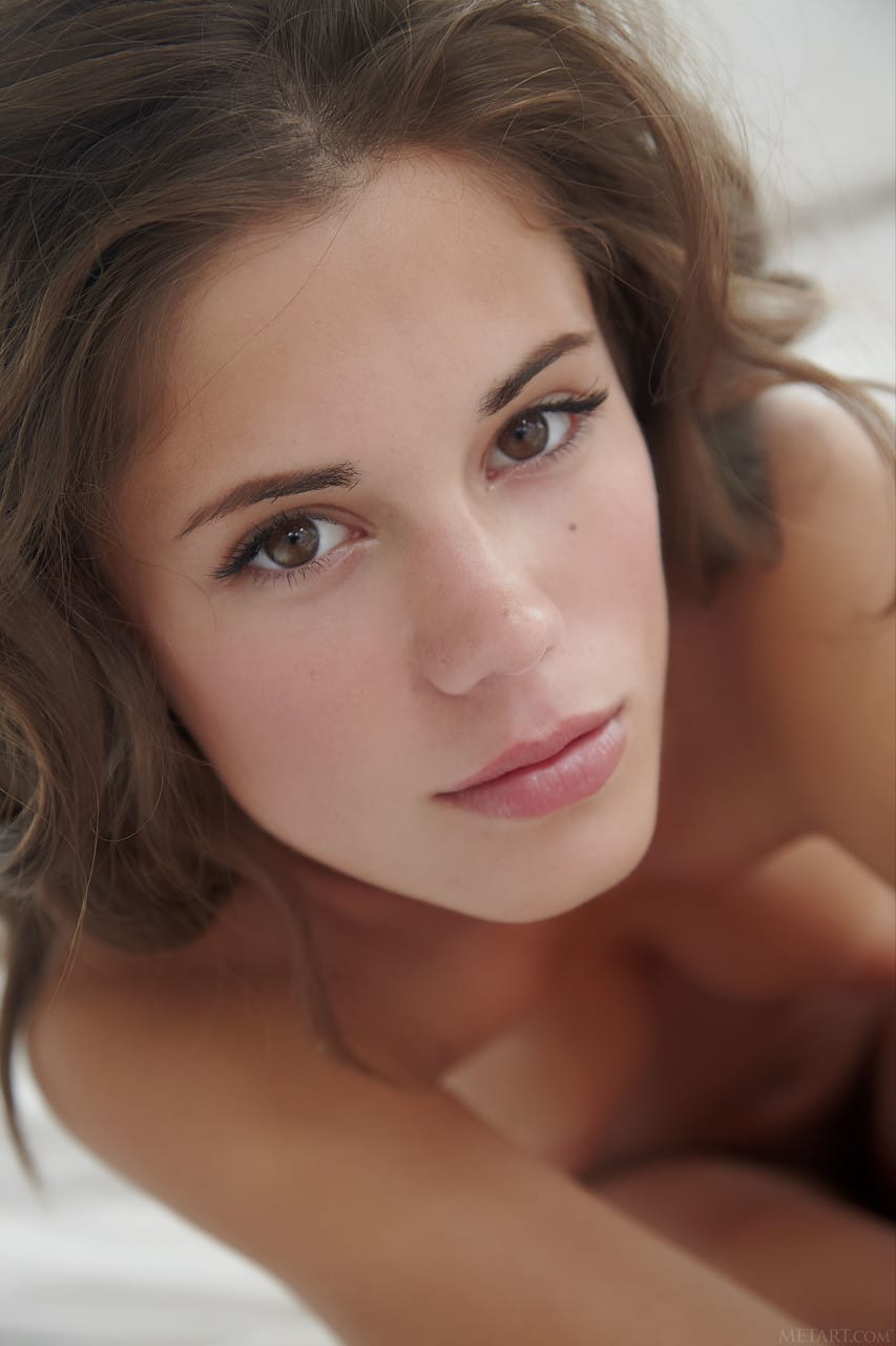 Little Caprice - fenomenális bájak és tini szépség, Little Caprice - Gyönyörű, Terpeszkedés, Szexi - 17. kép