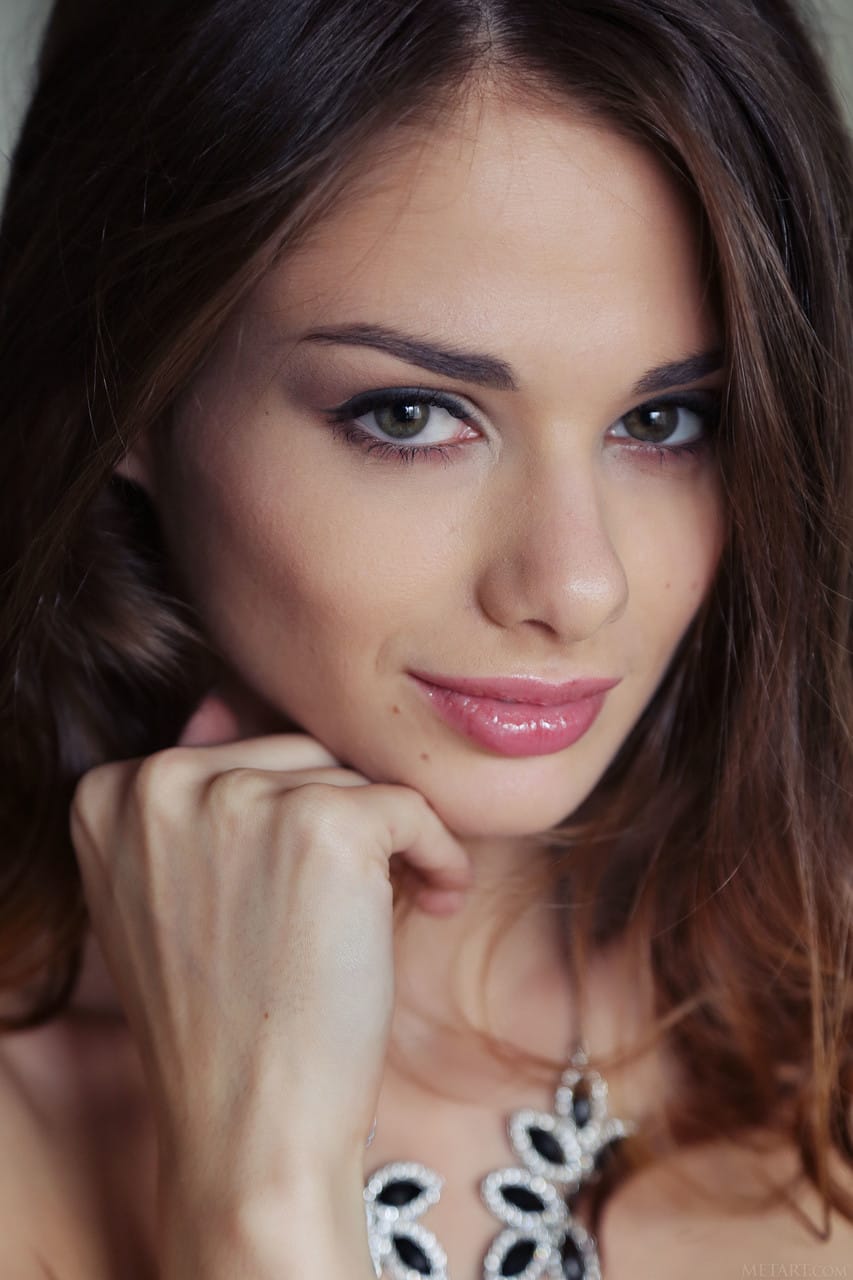 Loretta A - exkluzív aktfotók a Met Art-tól, Loretta A - Ukrán, Tökéletes, Terpeszkedés - 12. kép