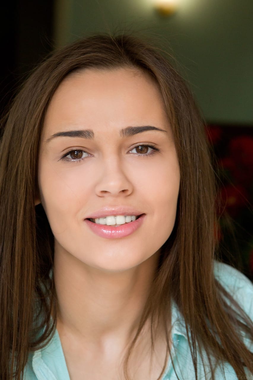 Trista A szexgalériája – Met Art válogatás, Trista A - Arc, Punci, Amatőr - 5. kép