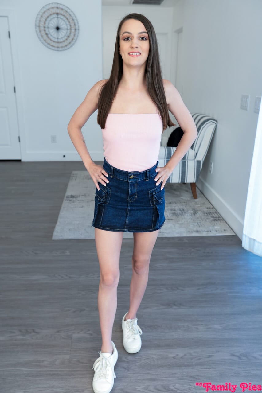 Summer Renee és mostohaapja - pikáns fotók, Damon Dice, Summer Renee - Krémpite, Sport, Természetes Cicik - 1. kép