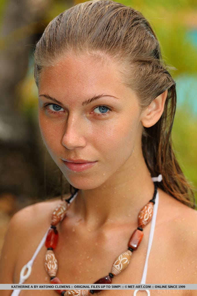 Krystal Boyd - bikiniben a medencénél, Krystal Boyd - Bikini, Medence, Fiatal - 10. kép