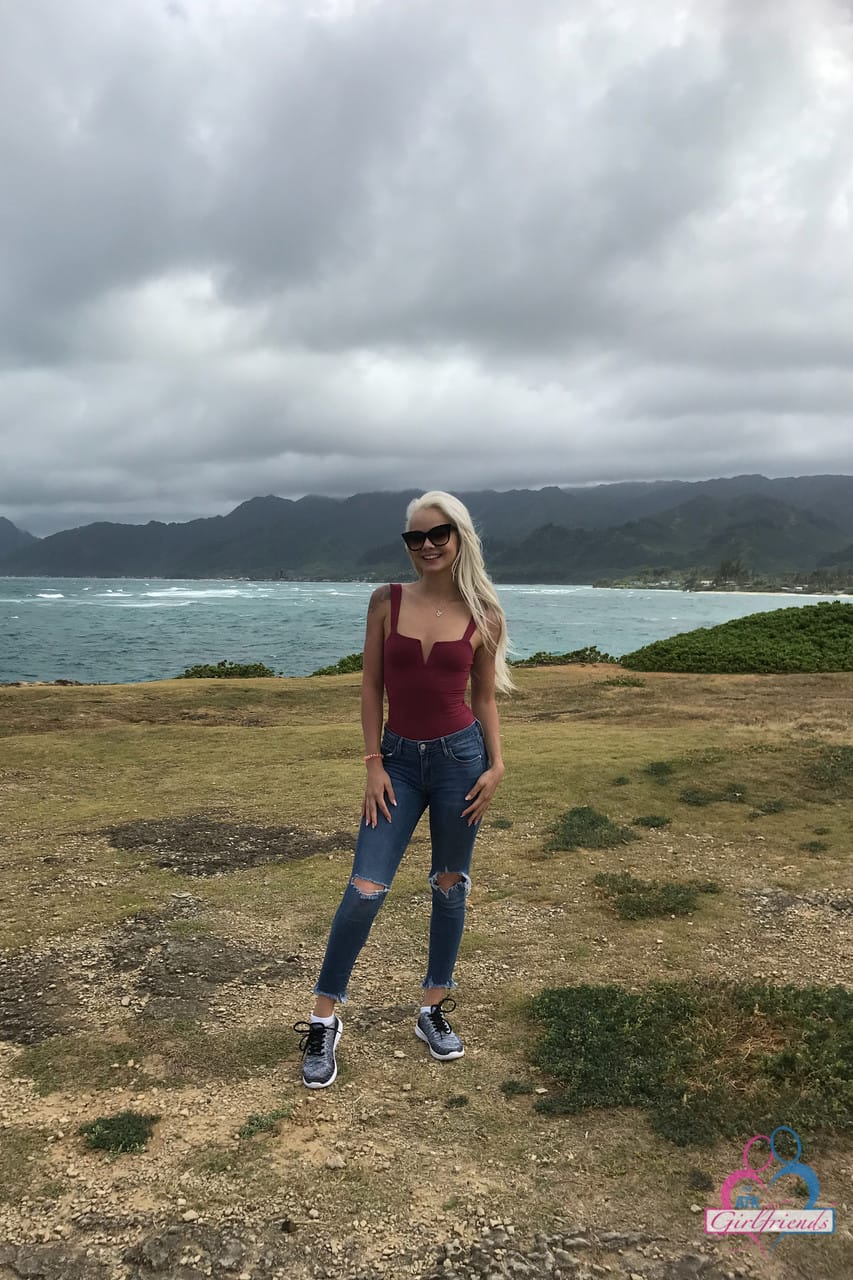 Elsa Jean - vékony amatőr barátnő dögös popsija, Elsa Jean - Valóság, Szőke, Apró - 4. kép