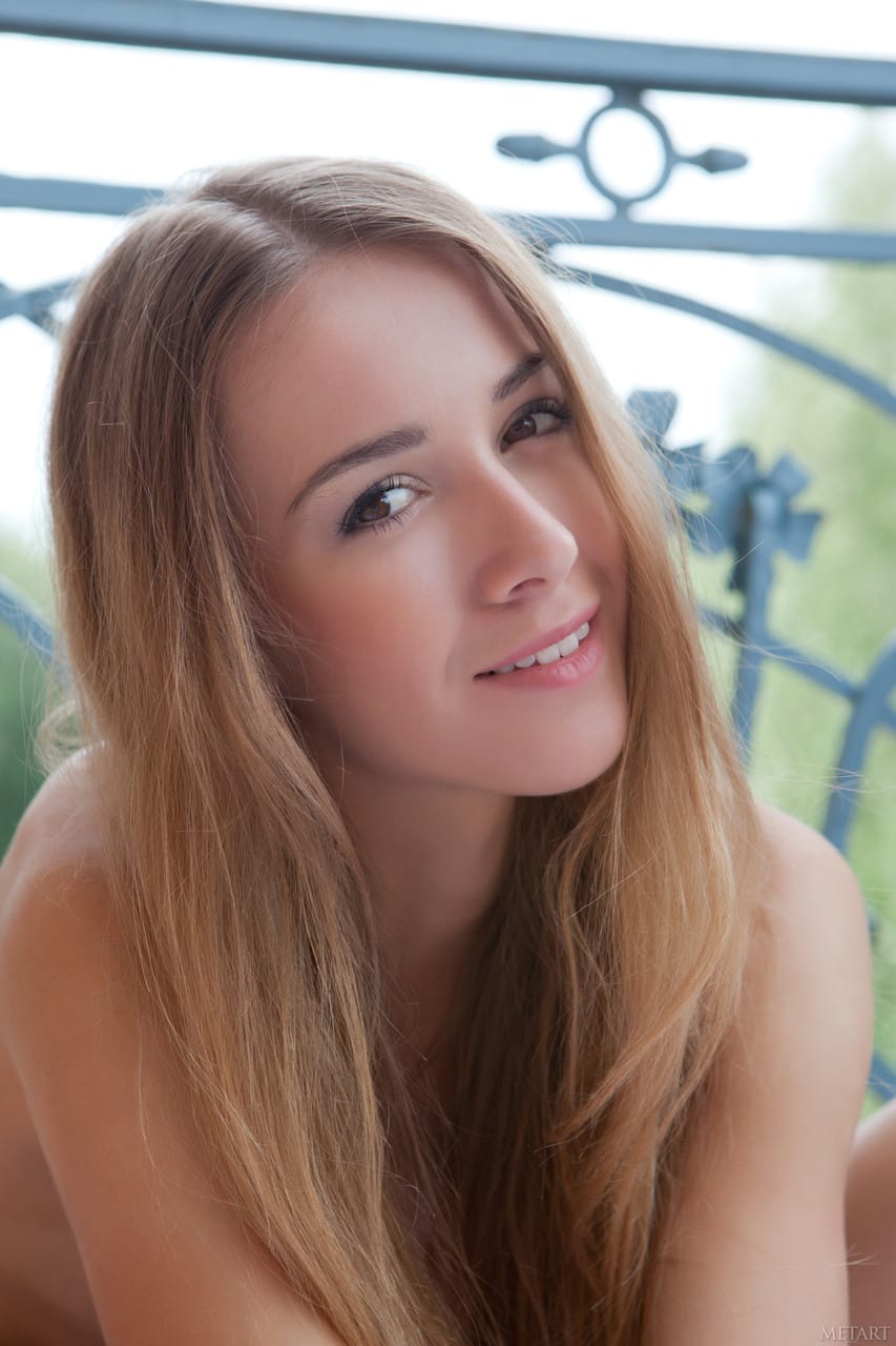 Lina Diamond – karcsú szépség érzéki pózokban, Lina Diamond - Tökéletes, Gyönyörű, Szóló - 3. kép