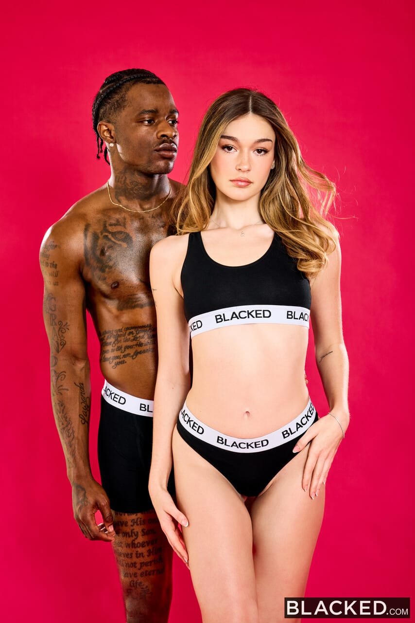 Della Cate elcsábítja fekete szeretőjét egy forró interracial jelenetben, Della Cate, Damion Dayski - Interracial, Nagy Fasz, Popsi - 3. kép