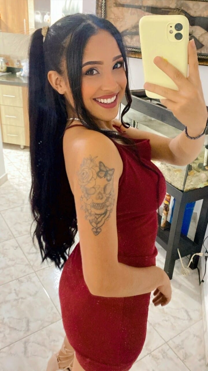 Sarah Lopez – dögös idomok exkluzív válogatásban - Latina, Bikini, Szelfi - 15. kép