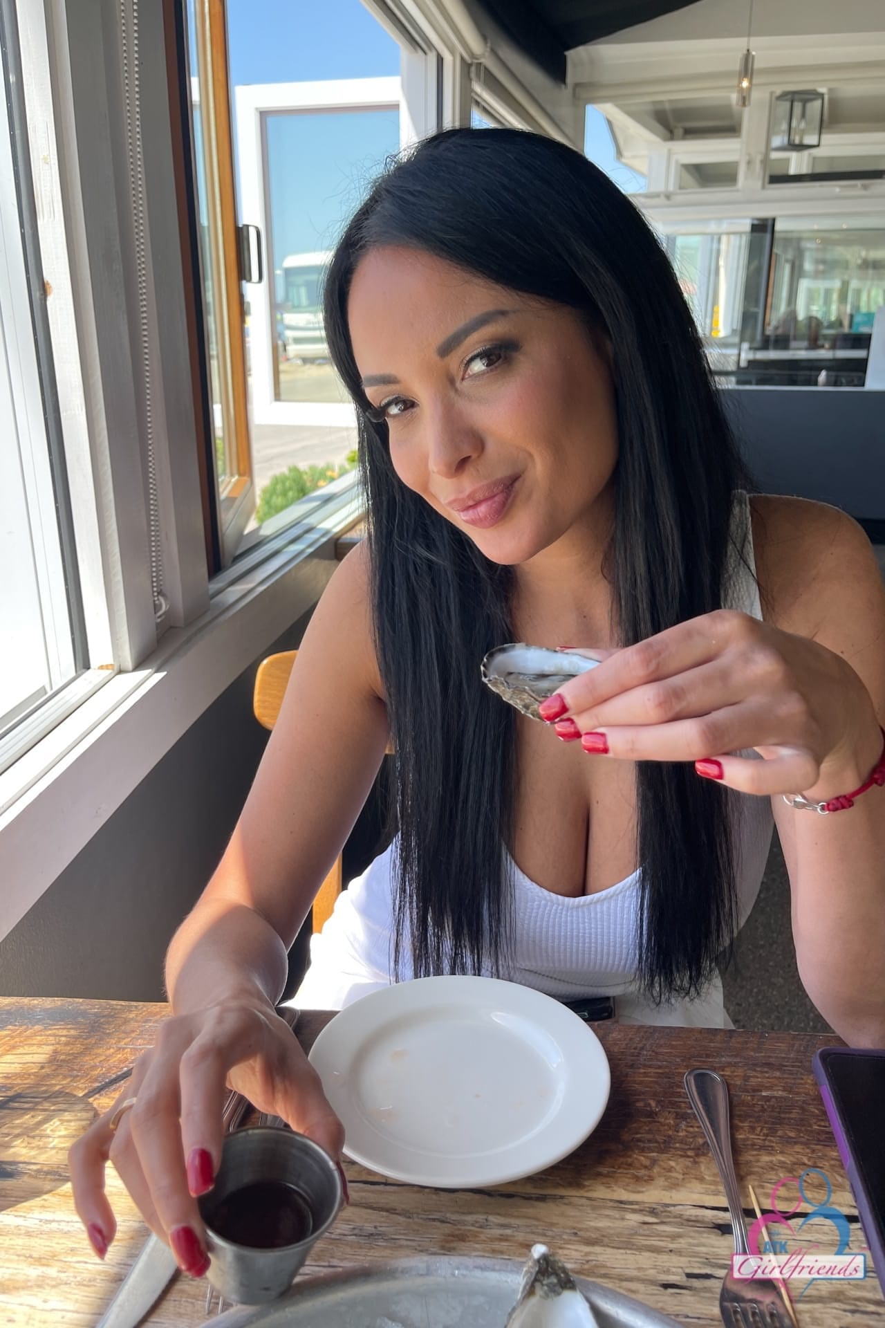 Anissa Kate, a dögös francia barátnő szabadtéri fotói, Anissa Kate - Arab, Francia, Barátnő - 13. kép