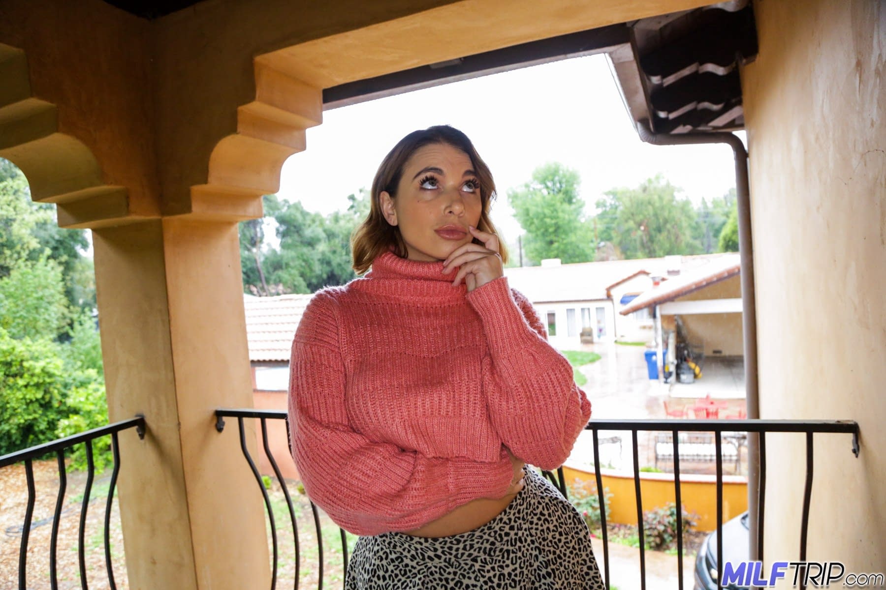 Ivy Lebelle: dögös telt MILF POV szexben, Ivy Lebelle - Telt, Telt, Anyuka - 2. kép