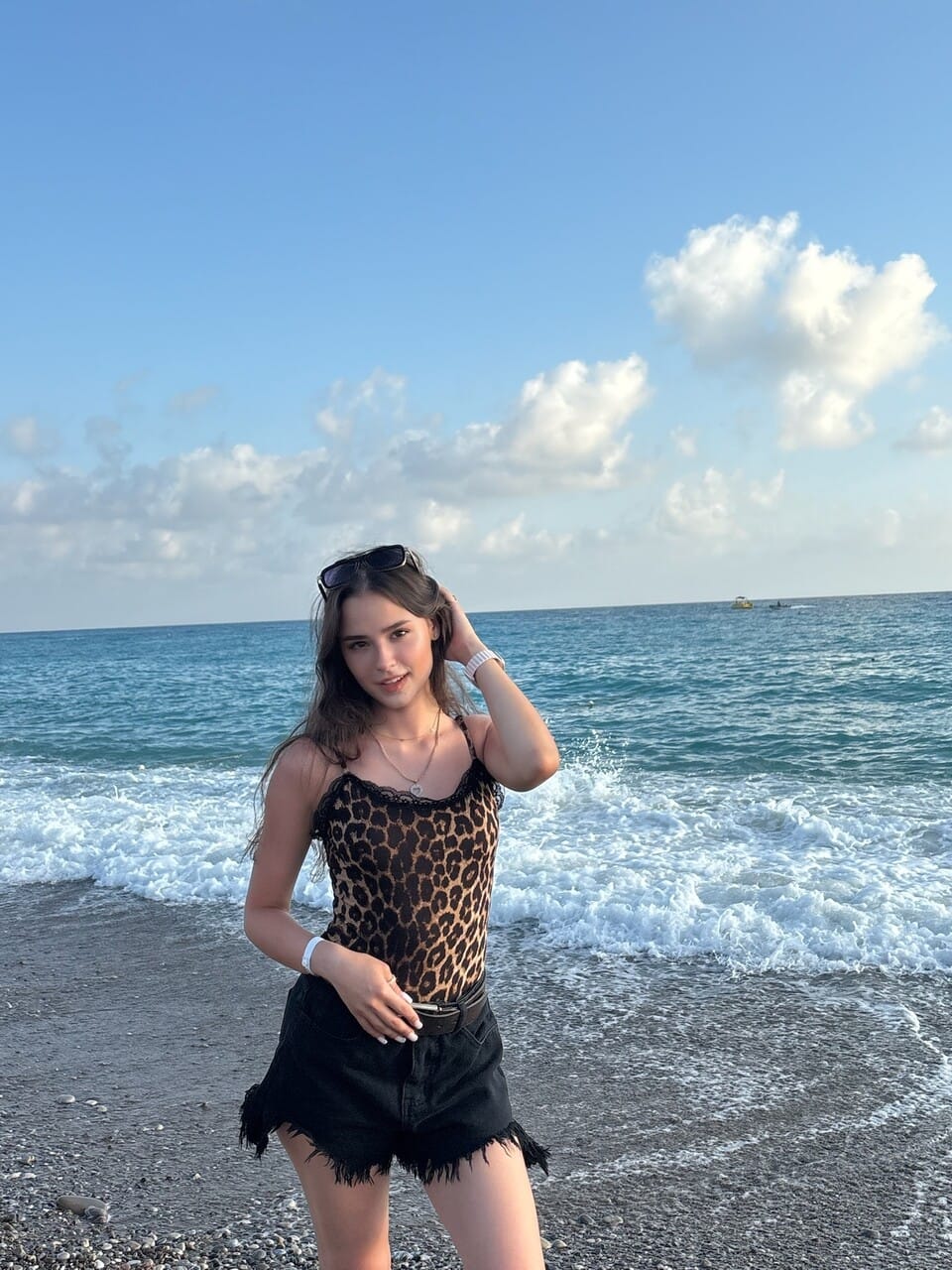 Szexi szelfik bikinifelsőben és ruhában - Bikini, Szelfi, Fiatal - 1. kép