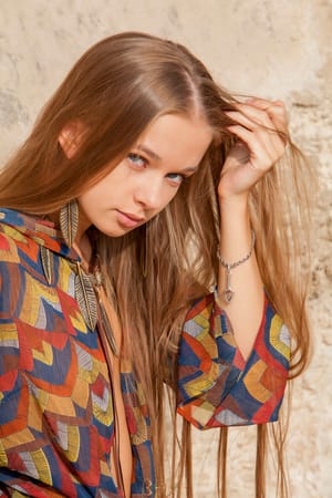 Milena Angel ukrán fiatal modell szabadtéri szóló fotózáson